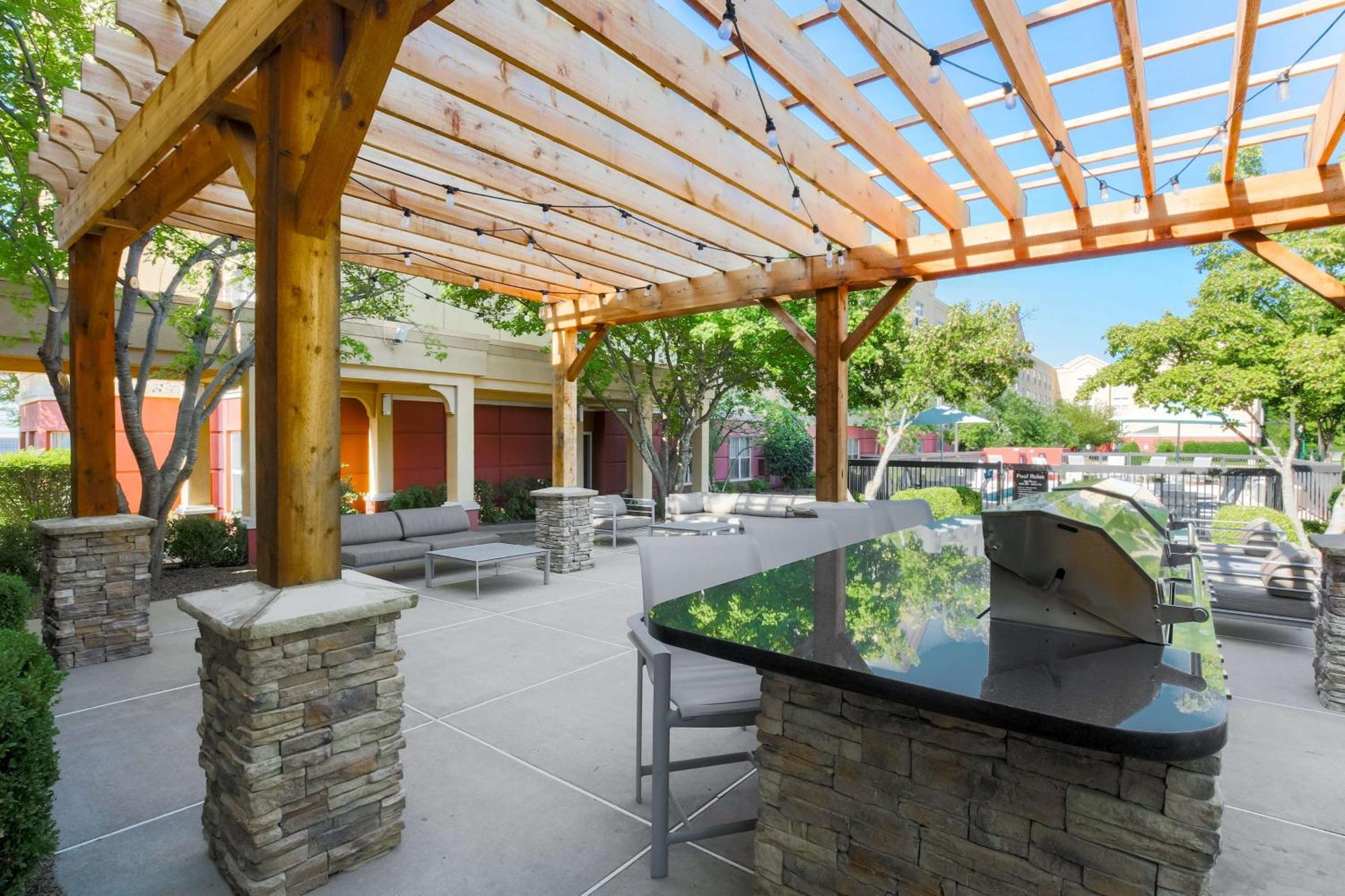 Hotel Homewood By Hilton Southwind - Hacks Cross